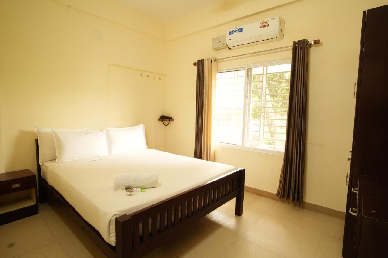 K V Suites Kochi Buitenkant foto