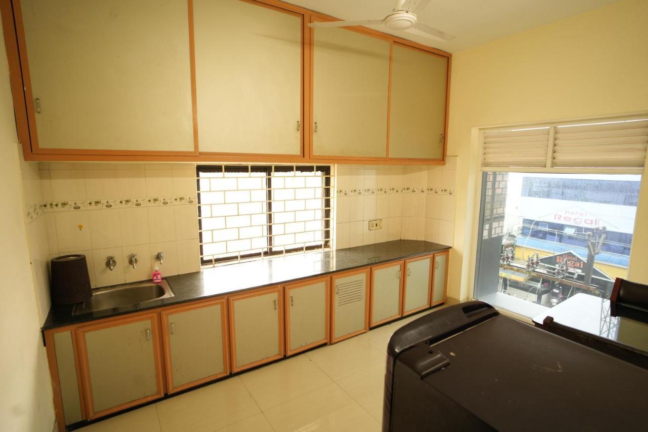 K V Suites Kochi Buitenkant foto
